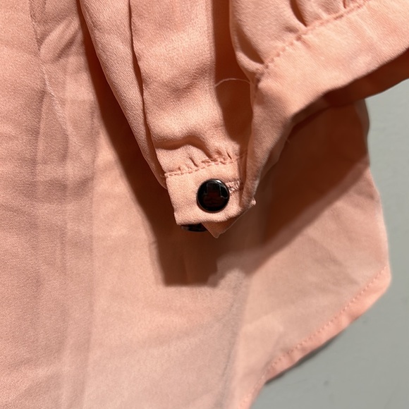 Torrid Peach Crepe Tie Front Blouse Plus Size 2X - Picture 4 of 4